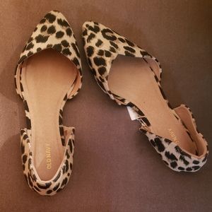 Leopard print flats. Size 10